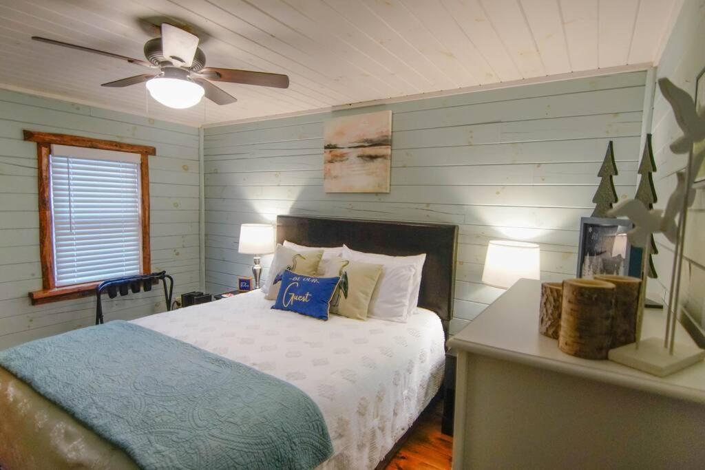 Charming Lakeview Cabin Near Geneva-On-The-Lake! Ashtabula Luaran gambar