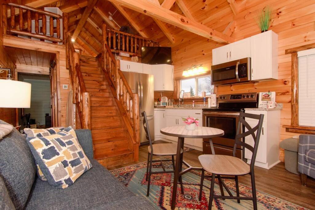 Charming Lakeview Cabin Near Geneva-On-The-Lake! Ashtabula Luaran gambar