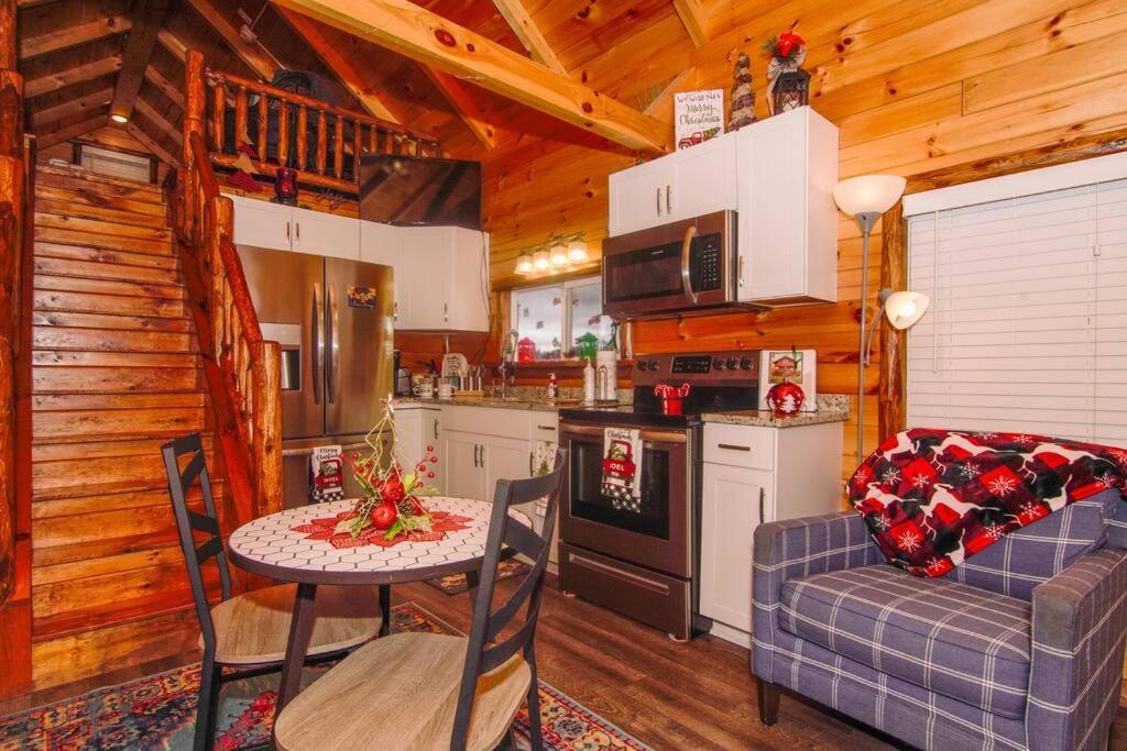Charming Lakeview Cabin Near Geneva-On-The-Lake! Ashtabula Luaran gambar