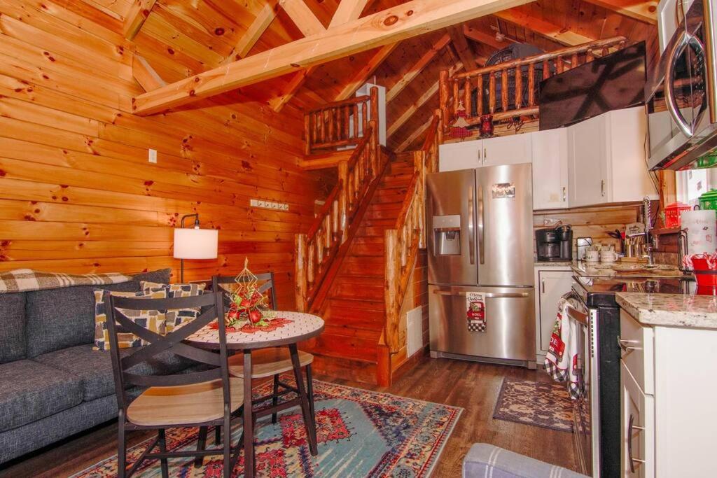 Charming Lakeview Cabin Near Geneva-On-The-Lake! Ashtabula Luaran gambar