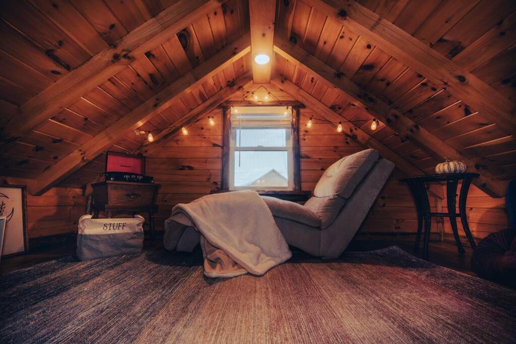 Charming Lakeview Cabin Near Geneva-On-The-Lake! Ashtabula Luaran gambar